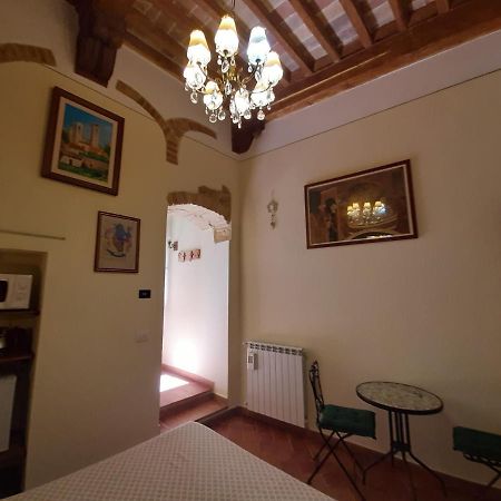 Locazione Turistica Totti Hotel San Gimignano Luaran gambar