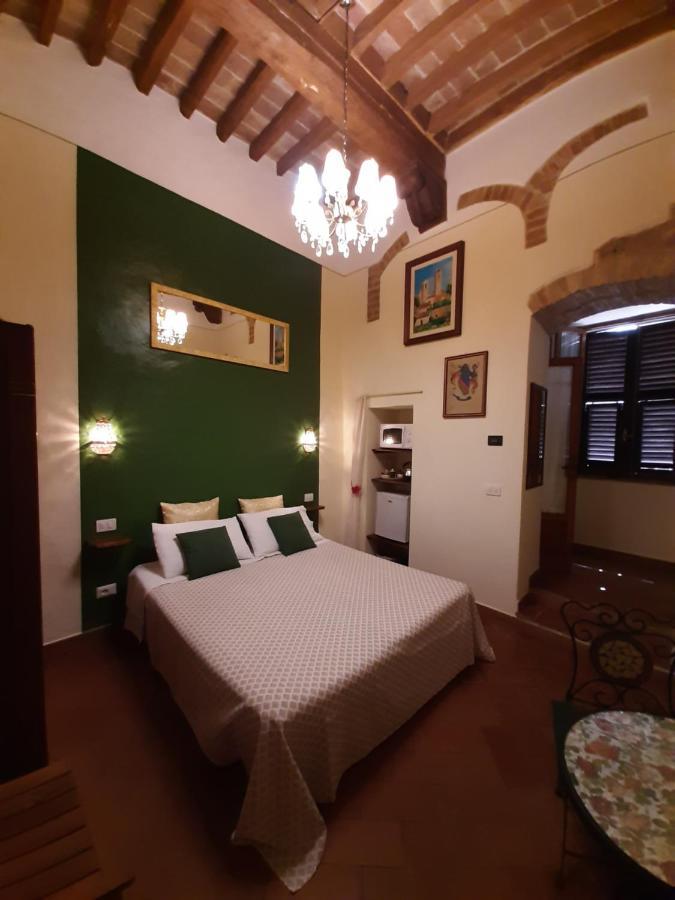 Locazione Turistica Totti Hotel San Gimignano Luaran gambar